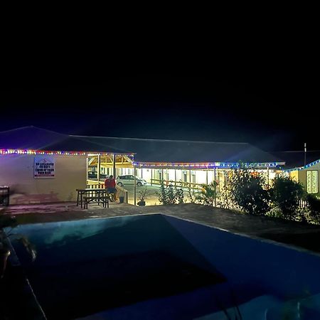 Transit Motel Mulifanua エクステリア 写真