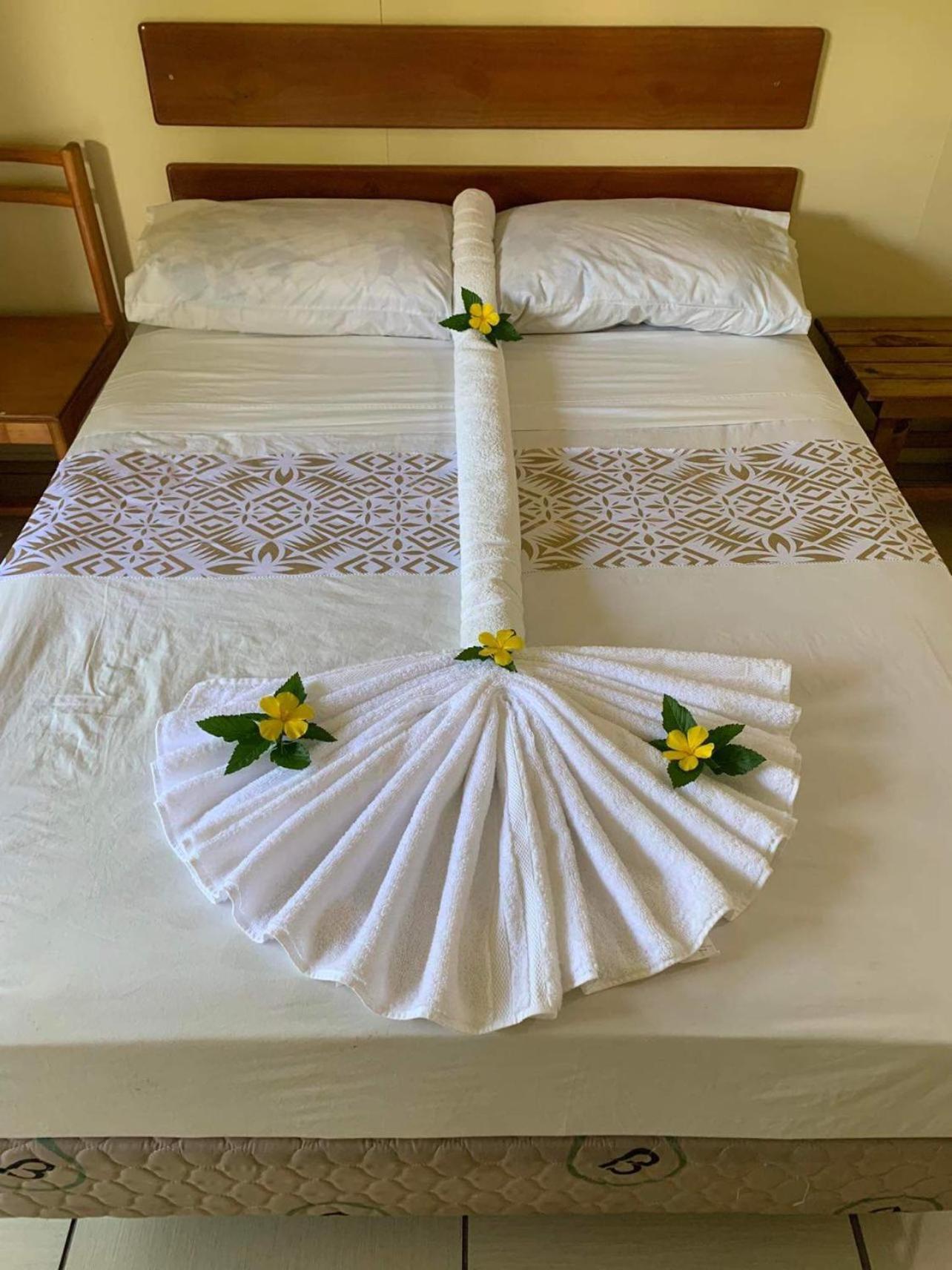 Transit Motel Mulifanua エクステリア 写真