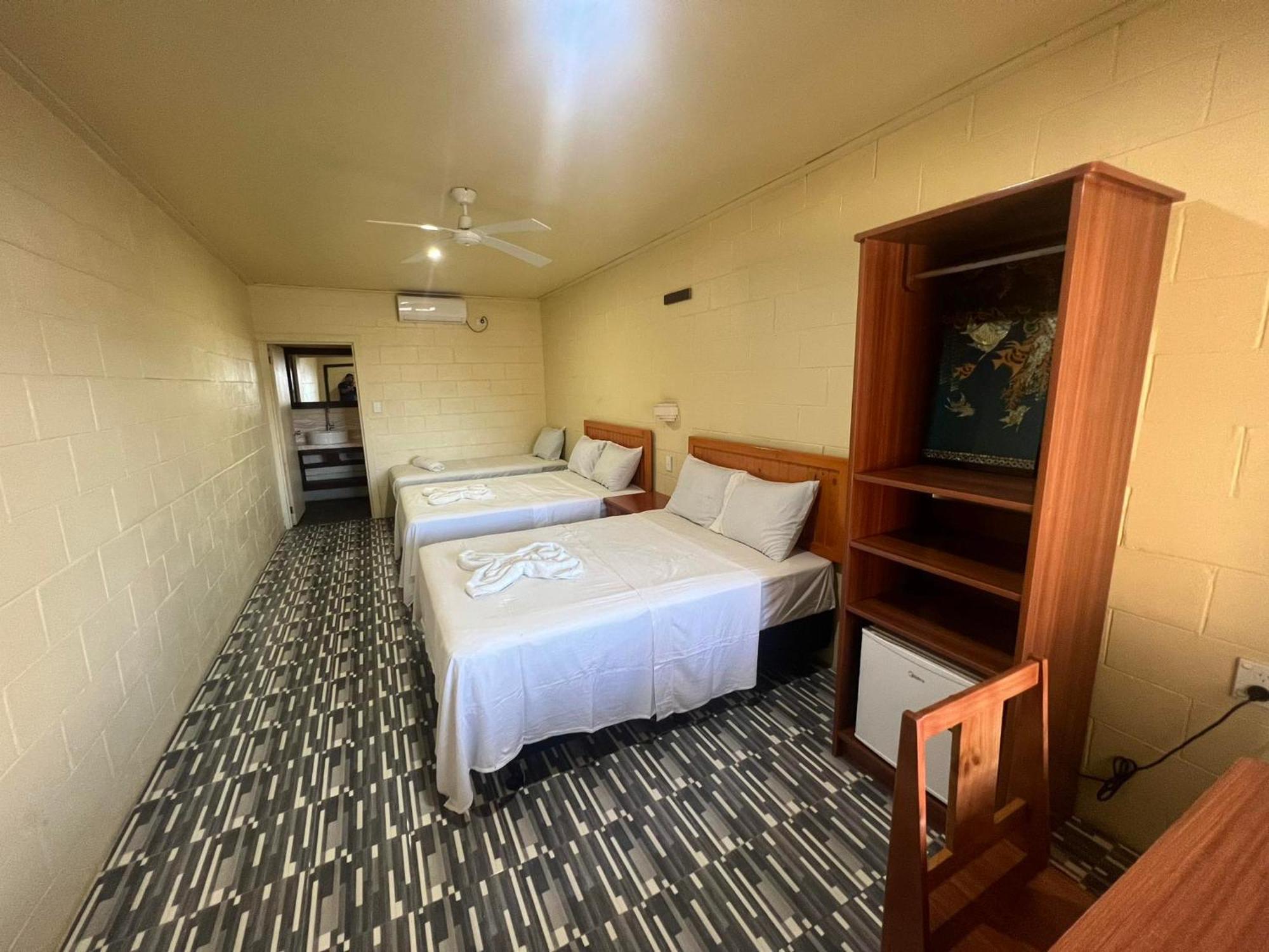 Transit Motel Mulifanua エクステリア 写真