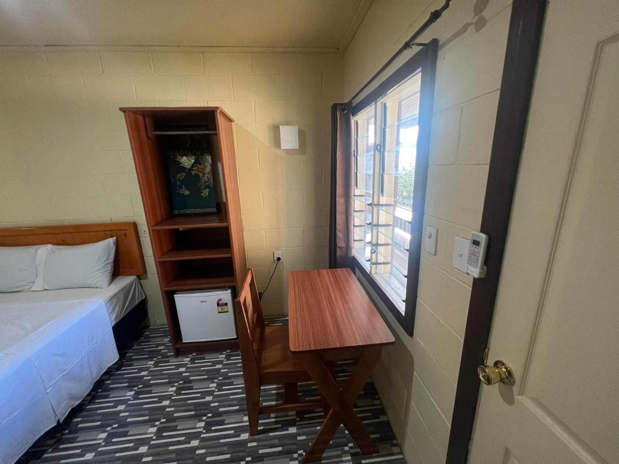 Transit Motel Mulifanua エクステリア 写真