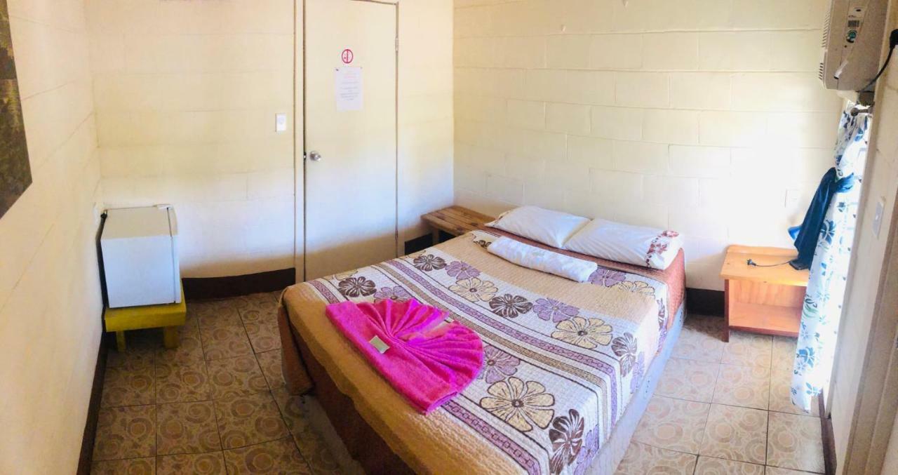 Transit Motel Mulifanua エクステリア 写真