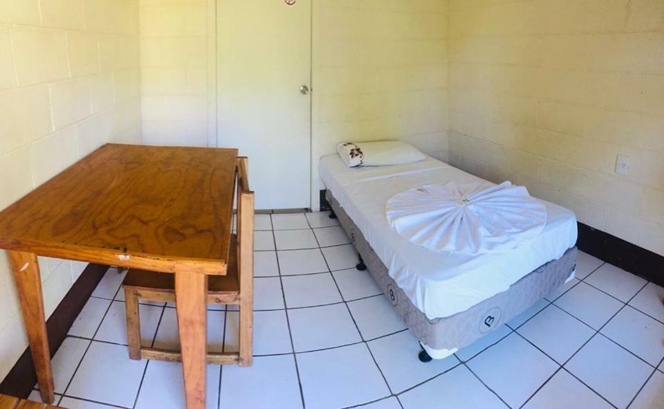 Transit Motel Mulifanua エクステリア 写真