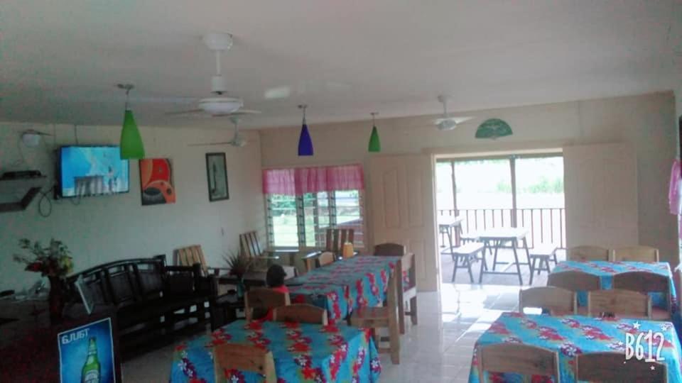 Transit Motel Mulifanua エクステリア 写真
